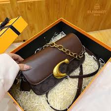 Coach Idol Shoulder Bag
